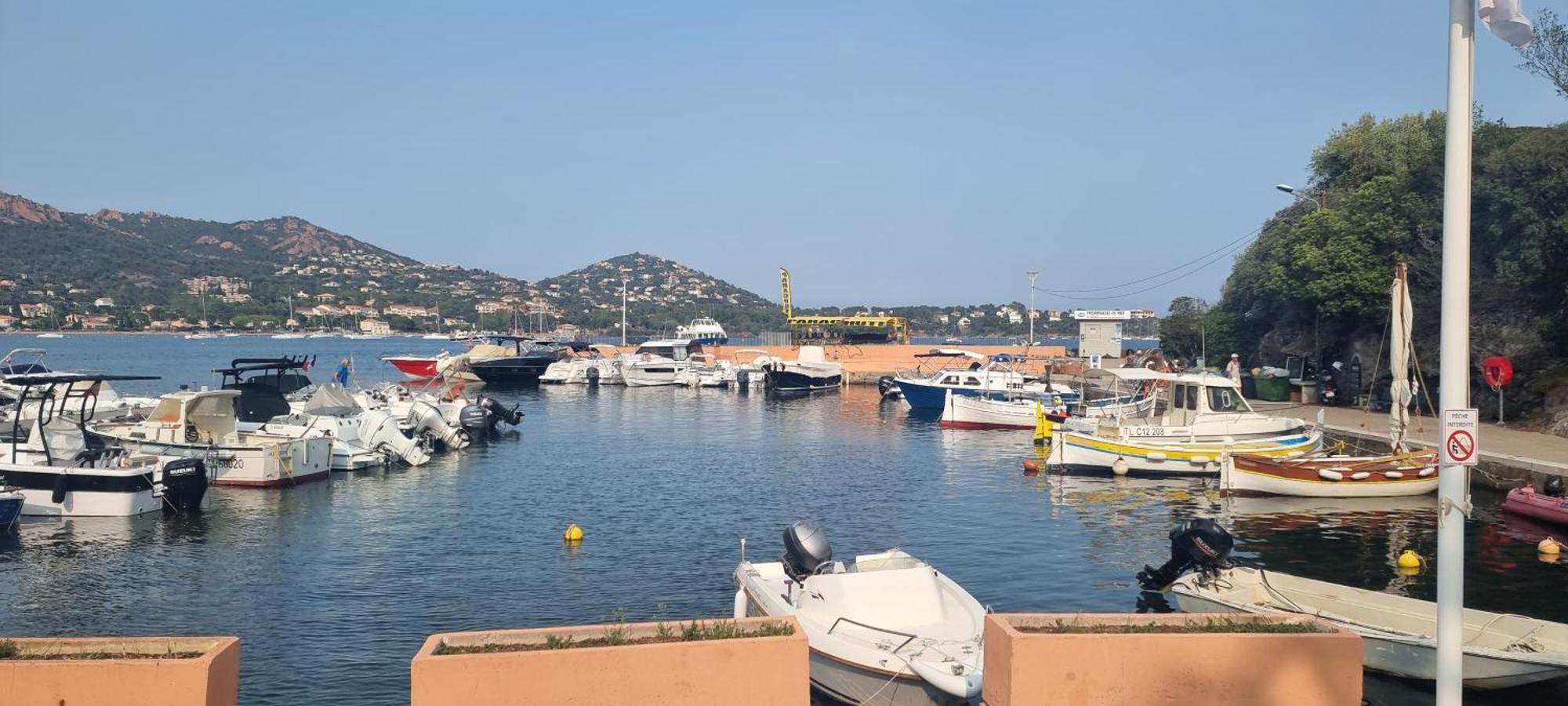 Agay Cap Esterel Le Hameau F2 Clim Plein Sud Dernier Etage Magnifique Vue Mer Saint-Raphaël Eksteriør bilde