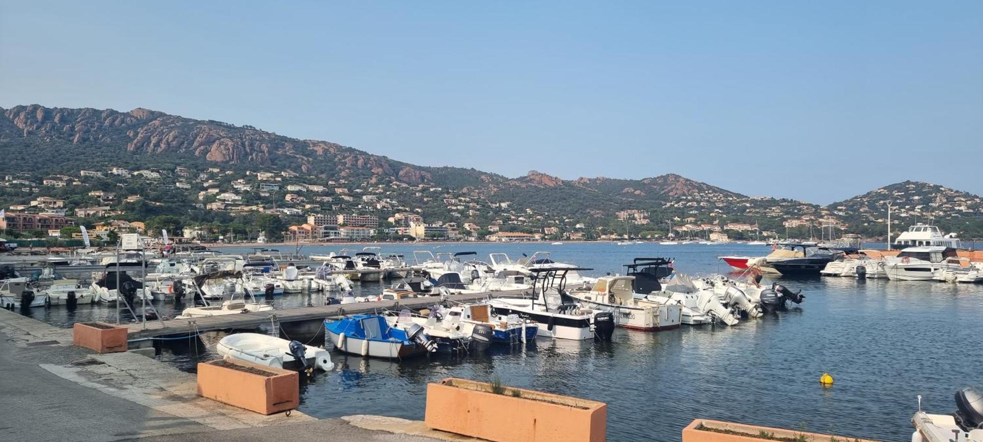 Agay Cap Esterel Le Hameau F2 Clim Plein Sud Dernier Etage Magnifique Vue Mer Saint-Raphaël Eksteriør bilde